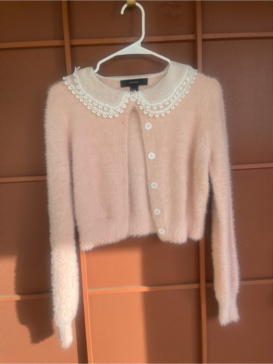Forever 21 Sweaters - Pale Pink Fuzzy Lace-Collar Cropped Cardigan